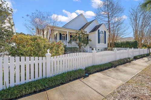 2179 Hartfords Bluff Ln, Mount Pleasant, SC 29466-8684