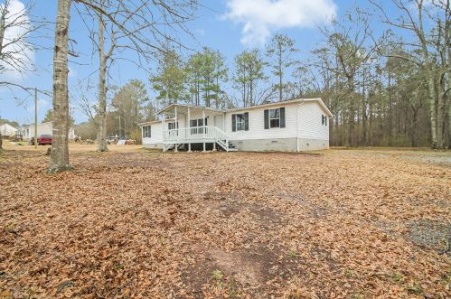 125 White Tail Hills Dr, Jackson, GA 30233-5625
