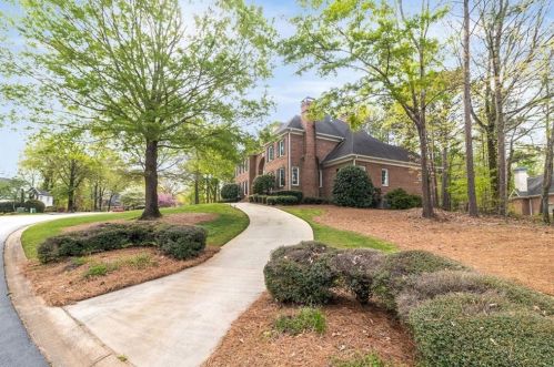 200 Montrose Dr, Mcdonough, GA 30253-4239