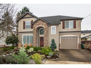 6920 Van Houten Ave, Portland, OR 97203-5246