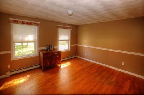 8 Healey Brook Dr, Charlestown, RI 02813-2744