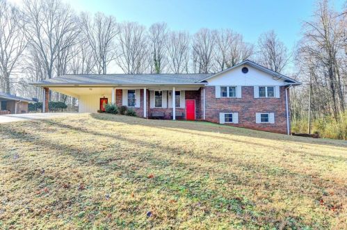 3194 Craig Dr, Duluth, GA 30096-2506