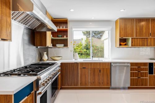225 Clermont St, Denver CO  80246-1038 exterior