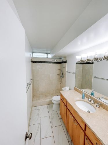 1401 Lusitana St, Honolulu, HI 96813-2057