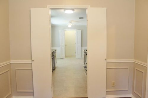 2023 Arles Ln, Carrollton TX  75007-2206 exterior