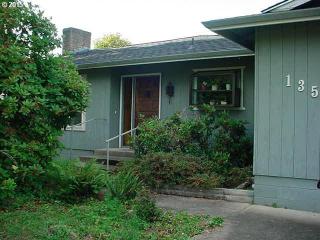 1359 Quail Ln, Roseburg, OR 97471-9251
