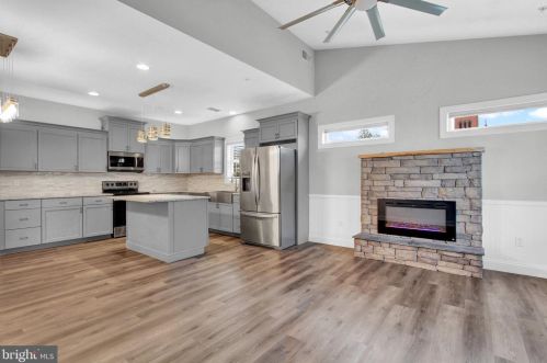 180 3rd St, Hanover PA  17331-2325 exterior