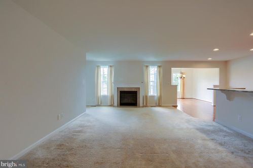 243 Forgedale Dr, Carlisle, PA 17015-4526