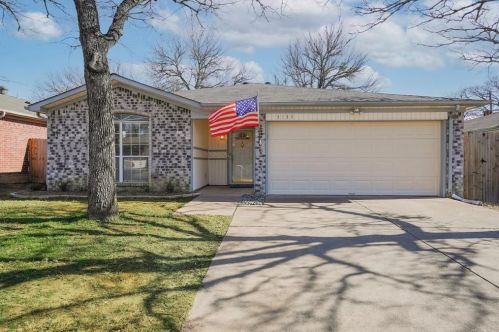 1115 Glen Creek Dr, Midlothian, TX 76063-6207