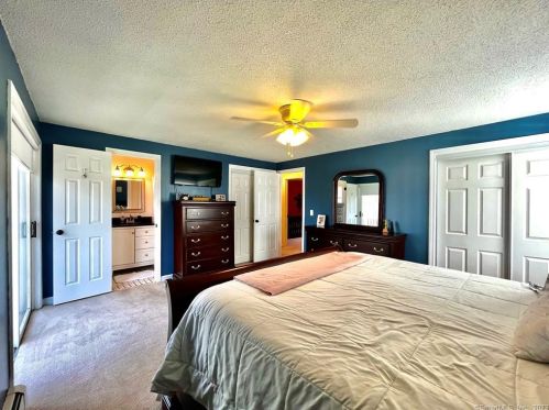 23 Birchwood Dr, Killingly CT  06241-2200 exterior