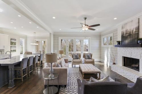1505 Grant Dr, Atlanta GA  30319-3563 exterior