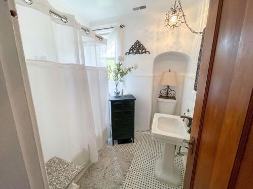 1348 Covedale Ave, Cincinnati OH  45238-3860 exterior