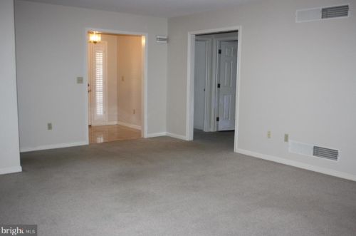 26 Clifton Ter, Carlisle PA  17015-7610 exterior