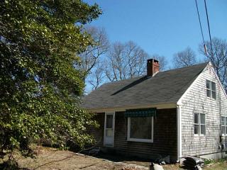 260 Eight Rod Way, Tiverton, RI 02878-3506