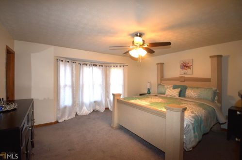 135 Bennington Dr, Stockbridge GA  30281-4097 exterior