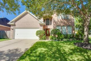 110 Chandler Ct, Sugar Land TX  77479-5208 exterior