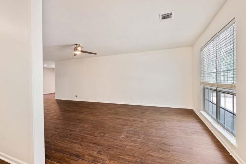 1803 40th St, Austin TX  78722-1321 exterior