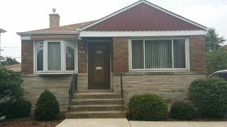 2015 Herbert Ave, Melrose Park, IL 60163-1532