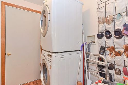 4 Cranberry Rd, Warren, RI 02885-1046