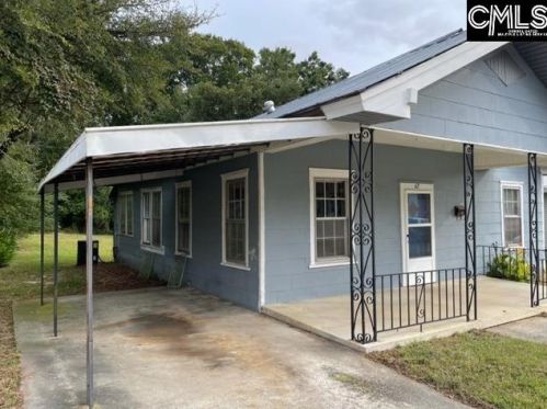 62 Lowry St, Whitmire, SC 29178-1408