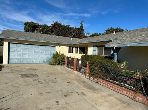 5405 Lehnhardt Ave, Santa Ana, CA 92704-1821