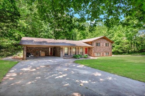 5045 Pleasant View Cir, Gainesville, GA 30504-8143