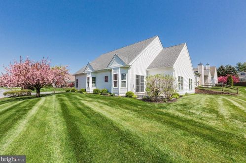 1700 Speedwell Rd, Lancaster PA  17601-4628 exterior