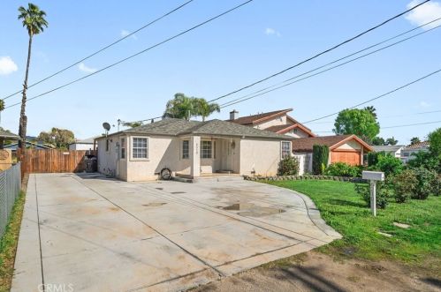 6210 Stearns St, Riverside, CA 92504-1727