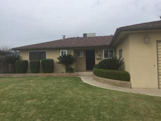 4343 Ashlan Ave, Fresno, CA 93722-6309