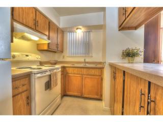 125 Cardenas Dr, Albuquerque NM  87108-1765 exterior