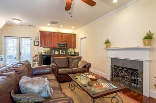 1123 Mcmillan St, Atlanta GA  30318-5414 exterior