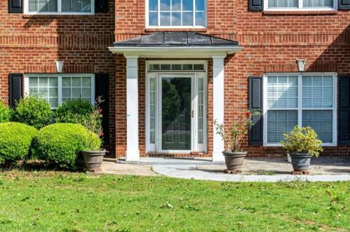 125 Whitaker Dr, Stockbridge, GA 30281-7722
