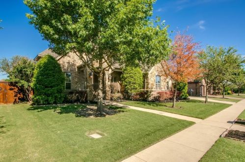 8117 Long Trail Dr, Fort Worth, TX 76182-8770