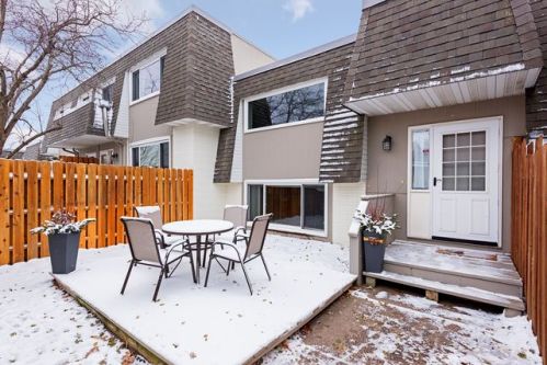 1011 104th St, Minneapolis, MN 55431-3172