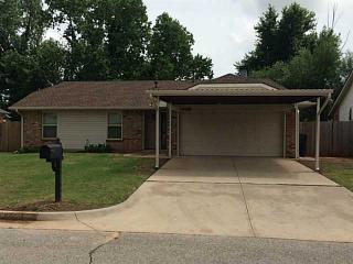 12328 Rockgate Dr, Yukon, OK 73099-6443