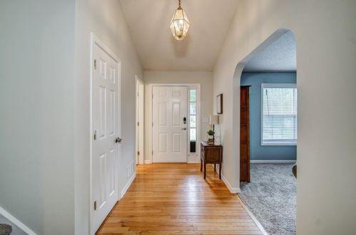 914 Rose Creek Trl, Holly Springs, GA 30189-6702