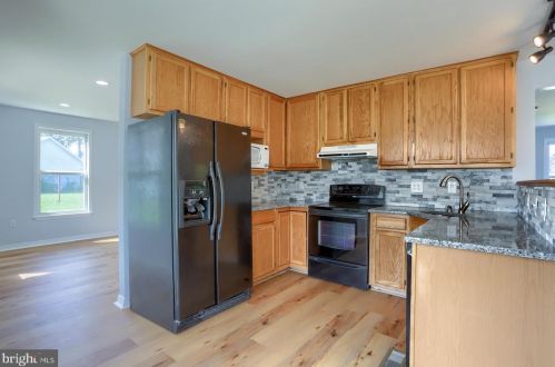 2316 Walnut Bottom Rd, Carlisle PA  17015-9374 exterior