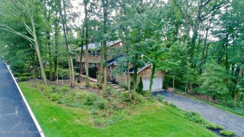 651 Valley Rd, Brielle, NJ 08730-1237