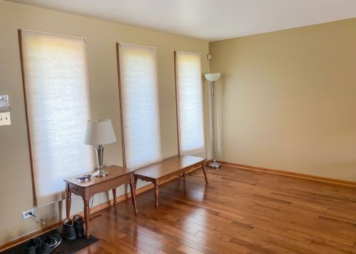 15707 Arroyo Dr, Oak Forest, IL 60452-2913
