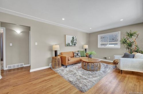 4369 Logan St, Englewood CO  80113-5820 exterior