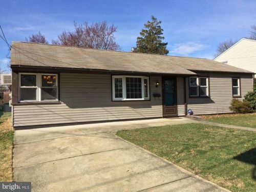 46 Summit Ave, Gloucester, NJ 08031-1139
