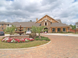 200 Fountains Ln, Conroe TX  12302-5032 exterior