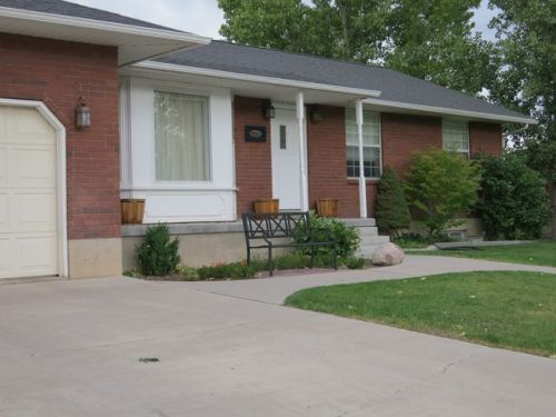 190 Manzanita Ave, Topaz, UT 84624-8835