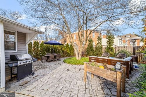 105 Ellis St, Tavistock NJ 08033-1826 exterior