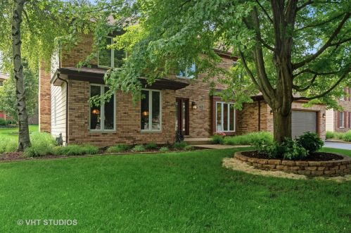 1421 Columbus Dr, Lemont, IL 60490-1409