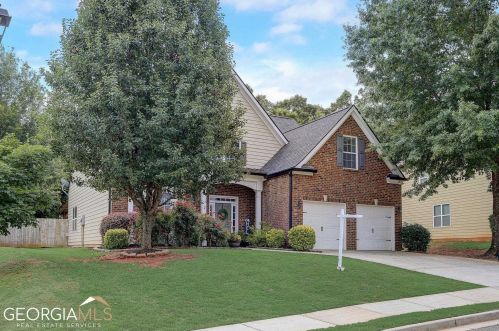 141 Carlisle St, Newnan, GA 30263-8700