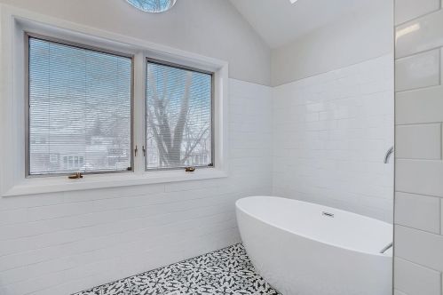 1138 Country Ln, Bannockburn IL  60015-4804 exterior