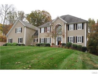 4 Bramble Trl, Newtown, CT 06470-1071