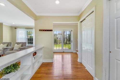 65 Passaic Ave, Chatham Township, NJ 07928-2332