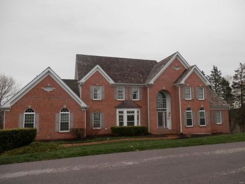 243 Saint Andrews Dr, Saint Albans, MO 63073-1102